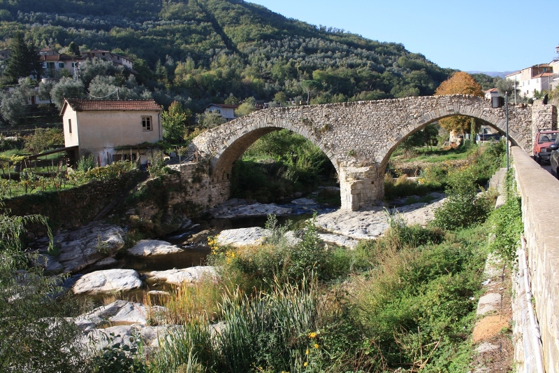 L antico ponte medievale (4).JPG